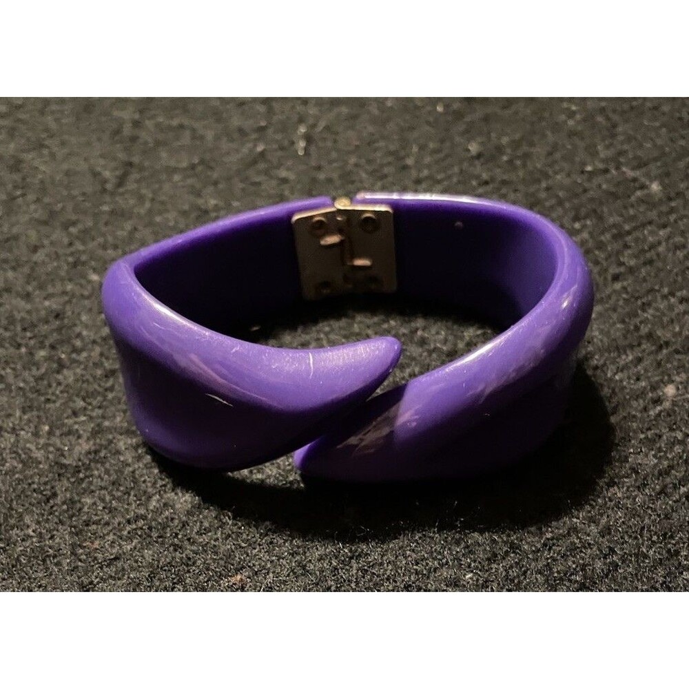 1980’s Deep Purple Clamp Hinged Claw Bangle Bracelet Organic Shape 3.75”